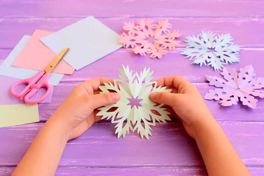 45 Charming Paper Crafts For Home Decor to Brighten Your Space